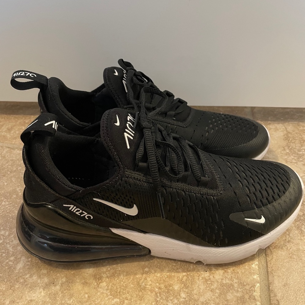 Nike air 270